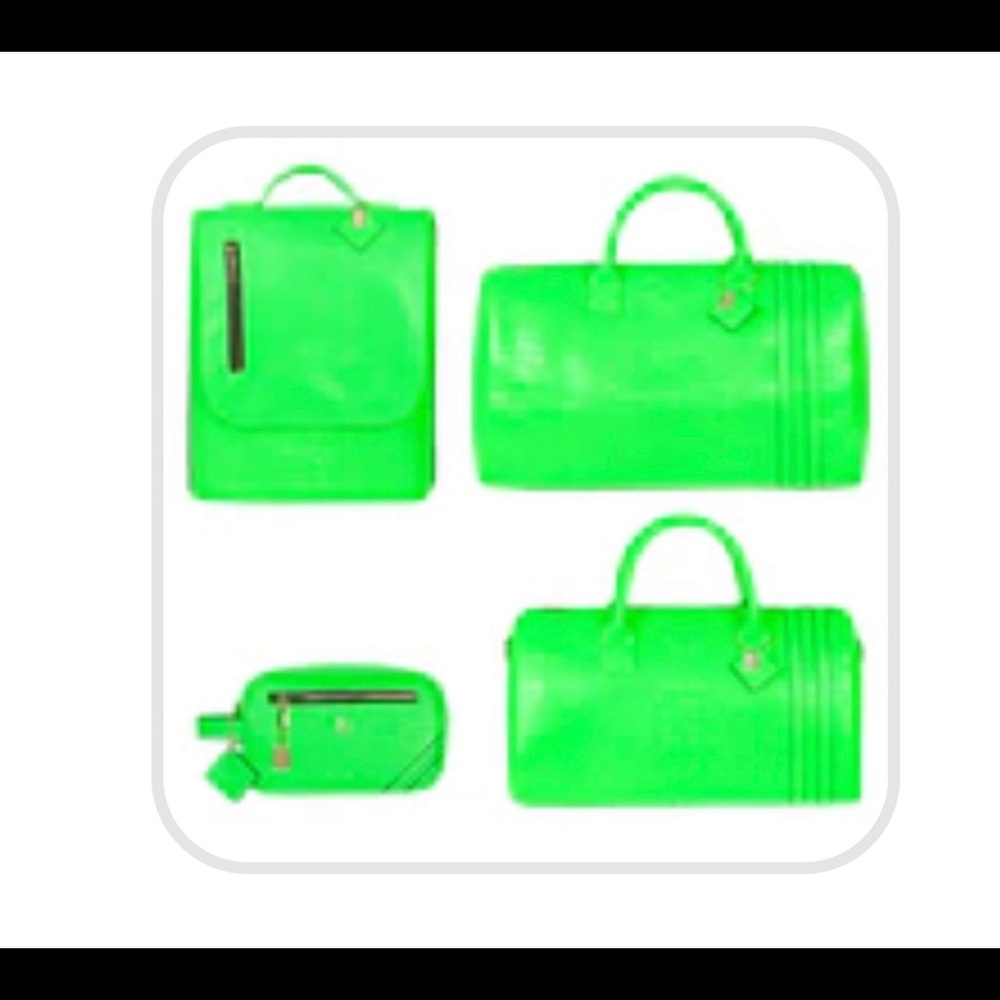 Tote&Carry travel set and Fanny pack